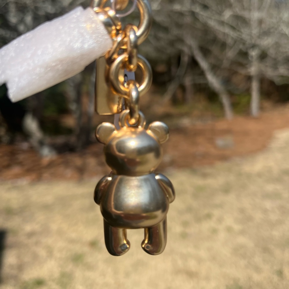 Coach Garden Bear Keychain/Charm with Floral Accents 🌼 New with tag 🌺 - Picture 3 of 7